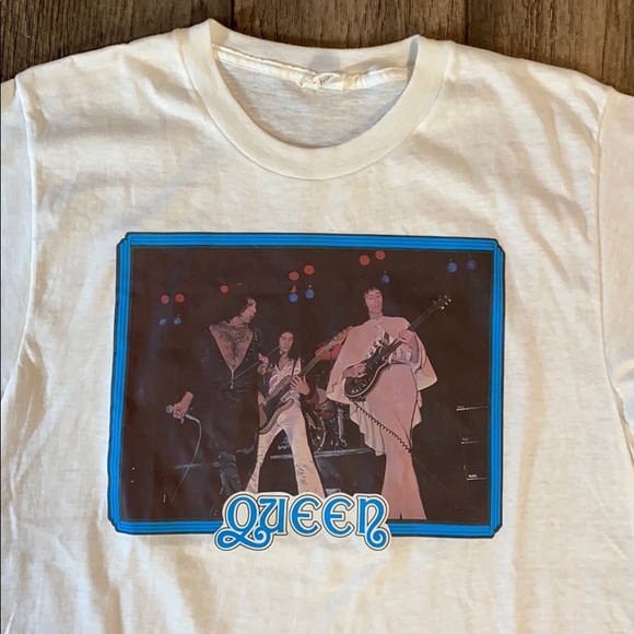 RARE Vintage 70s Queen Concert T-shirt - Picture 2 of 10